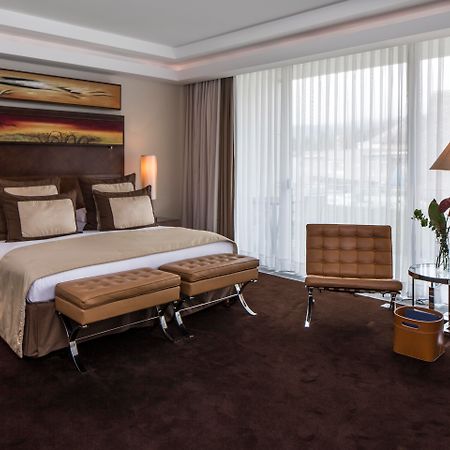 فندق فالكنشتاينر شلوس فيلدن فيلدين ام ورثرسي المظهر الخارجي الصورة A room at the hotel