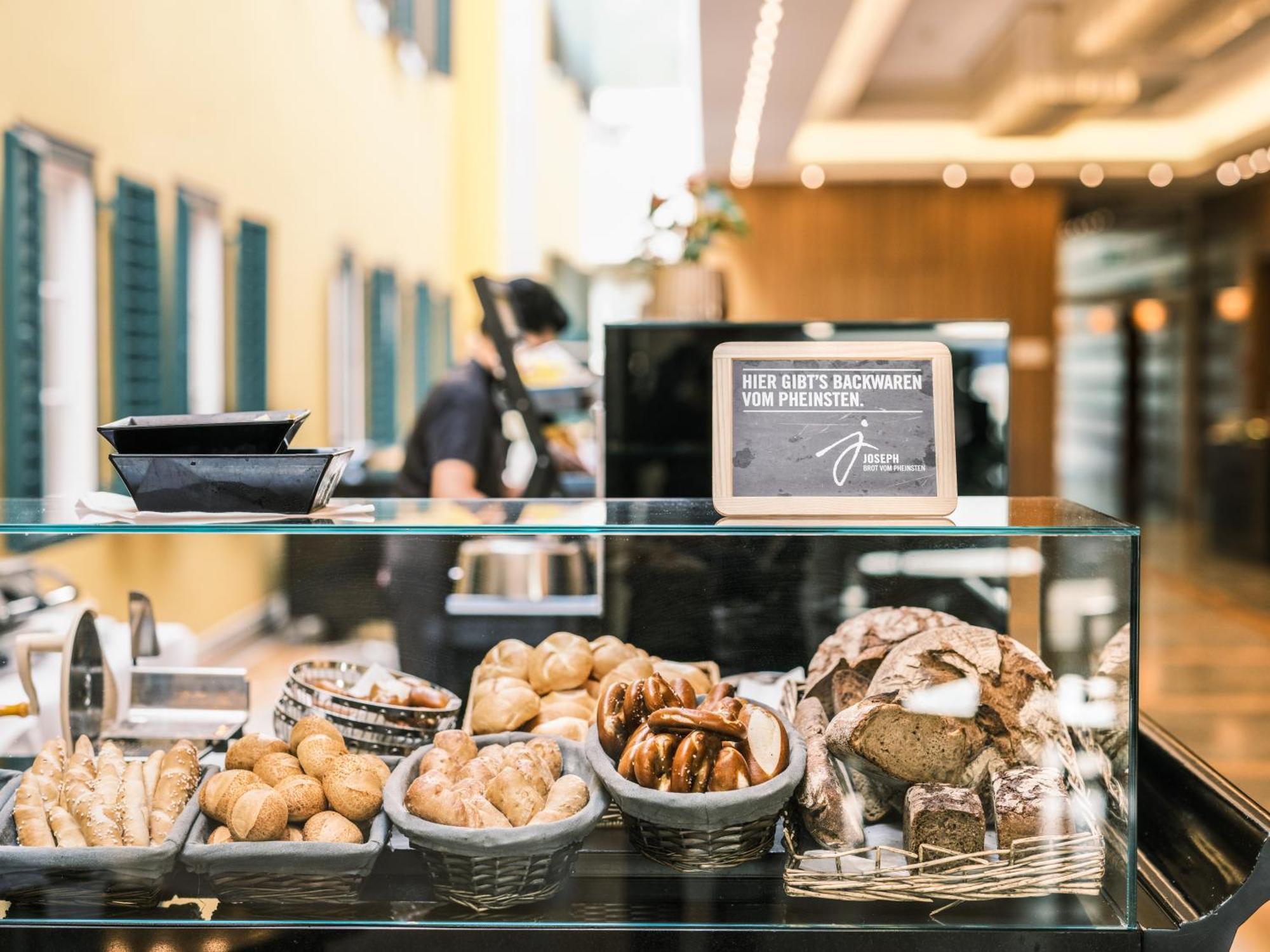 فندق فالكنشتاينر شلوس فيلدن فيلدين ام ورثرسي المظهر الخارجي الصورة Baker's delight